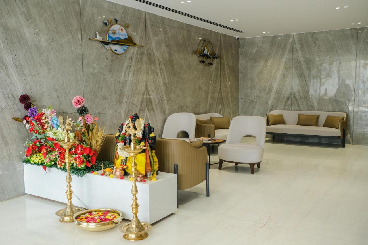 Hotel Tulips Grand Hyderabad Eksteriør billede